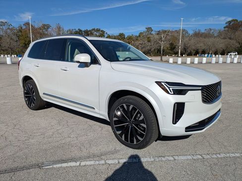 New 2026 Volvo XC90 T8 Ultra w/ Protection Package Premier AWD/4WD image 8