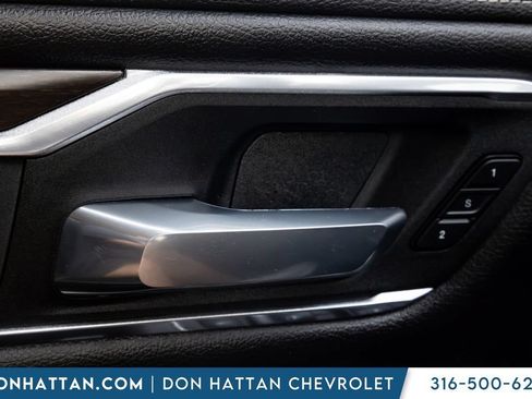 Used 2022 RAM 1500 Laramie AWD/4WD image 14