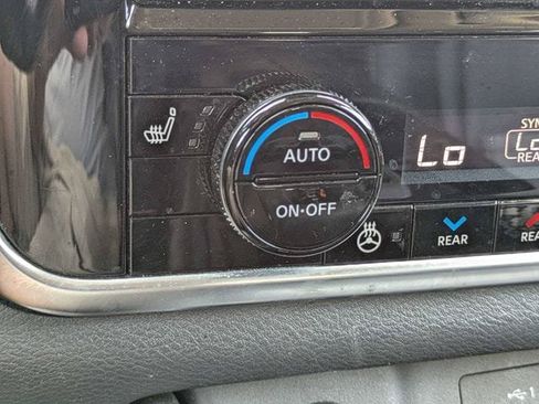 Used 2021 Nissan Rogue SL FWD image 24