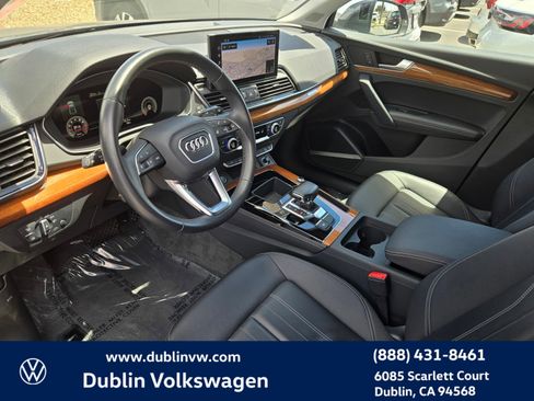 Used 2023 Audi Q5 2.0T Premium Plus w/ Premium Plus Package AWD/4WD image 9
