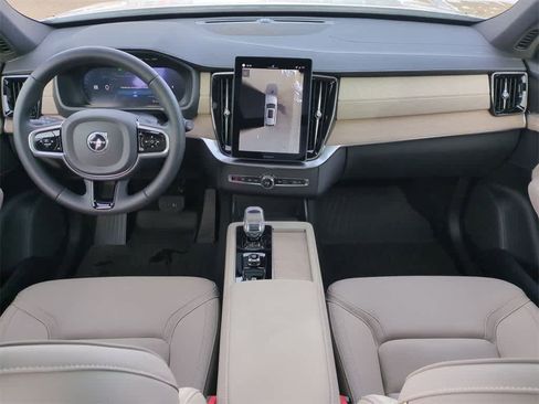 New 2026 Volvo XC90 B6 Plus image 7
