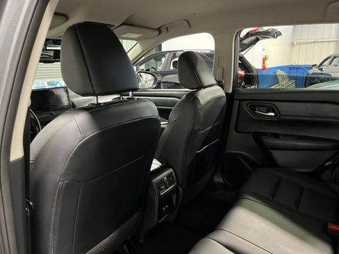Used 2026 Nissan Rogue SL FWD image 18