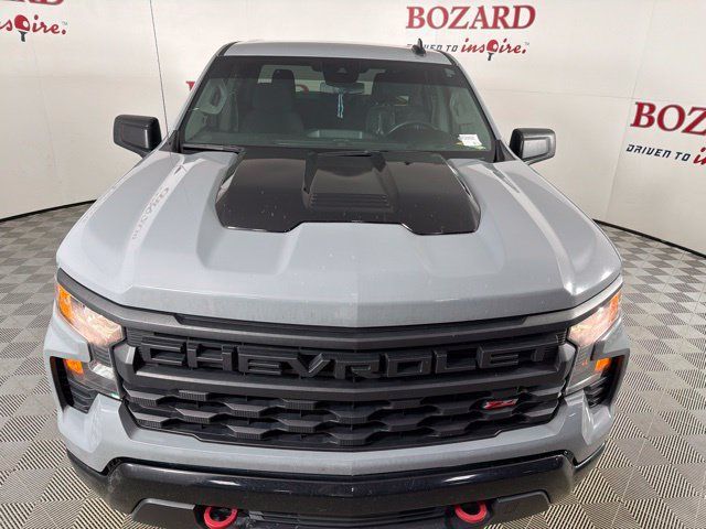 Used 2024 Chevrolet Silverado 1500 Custom Trail Boss AWD/4WD image 5