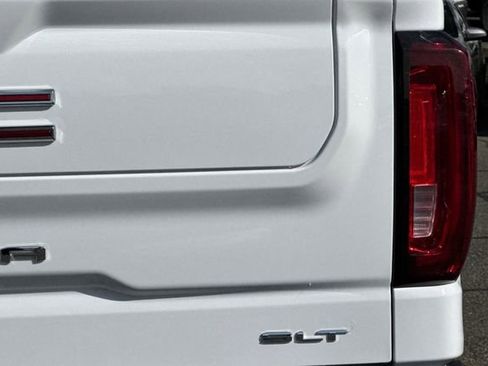 Used 2024 GMC Sierra 1500 SLT image 50
