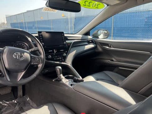 Used 2022 Toyota Camry XSE image 17