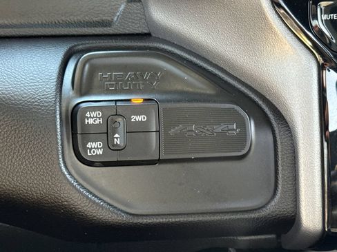 Used 2024 RAM 3500 Big Horn w/ Night Edition AWD/4WD image 25