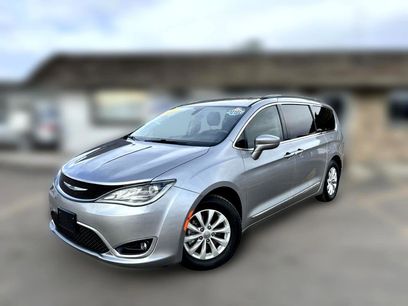 Used 2017 Chrysler Pacifica Touring-L