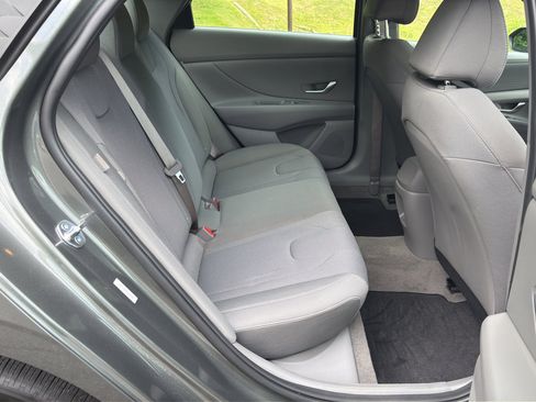 Certified 2026 Hyundai Elantra SE w/ Cargo Package FWD image 24