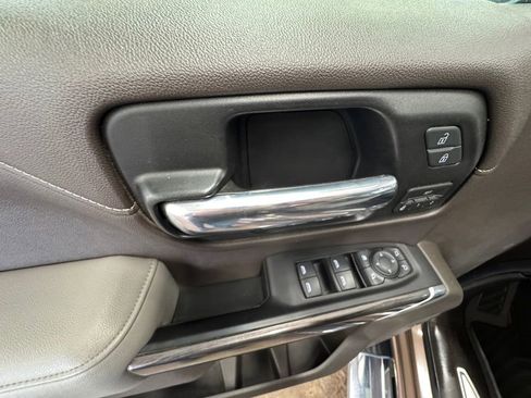 Used 2019 Chevrolet Silverado 1500 LTZ w/ LTZ Plus Package AWD/4WD image 11