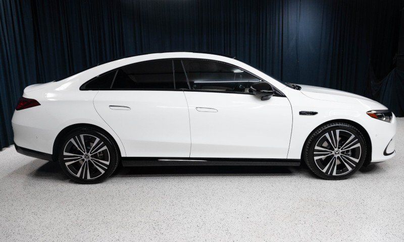 New 2027 Mercedes-Benz CLA 220 image 4