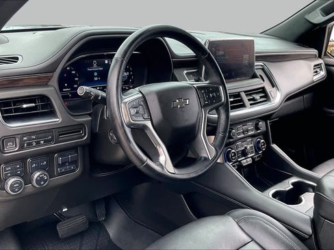 Used 2022 Chevrolet Tahoe Z71 w/ Z71 Off-Road Package AWD/4WD image 17
