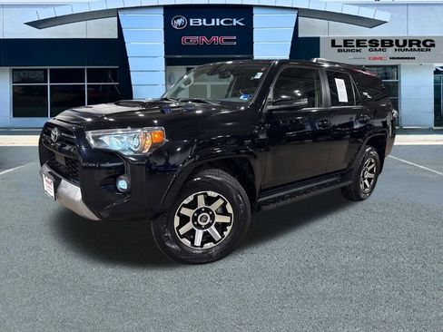 Used 2024 Toyota 4Runner TRD Off-Road Premium image 3