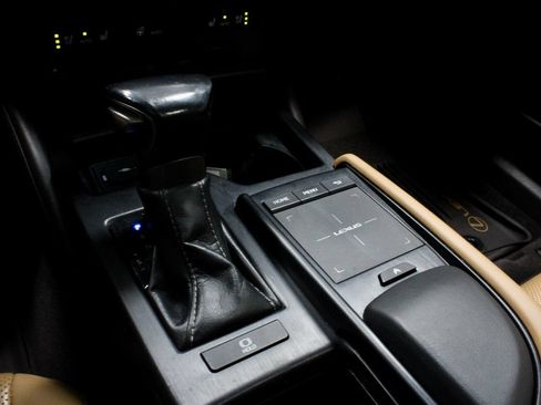 Used 2020 Lexus ES 350 w/ Premium Package FWD image 27