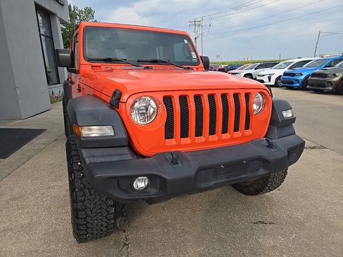 Used 2018 Jeep Wrangler Unlimited Sport S AWD/4WD image 14