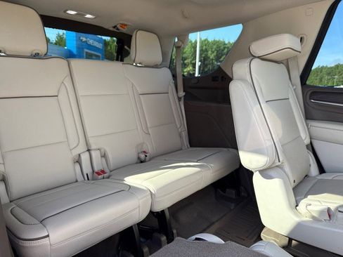 Used 2021 GMC Yukon Denali w/ Denali Ultimate Package image 20