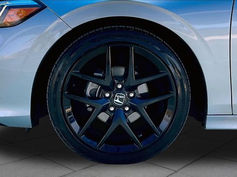 Used 2025 Honda Civic Sport image 11