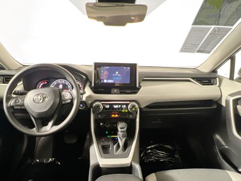 Used 2025 Toyota RAV4 XLE w/ Convenience Package FWD image 30
