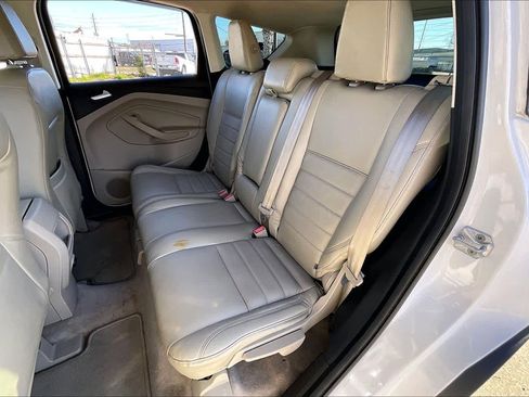 Used 2016 Ford Escape SE image 17