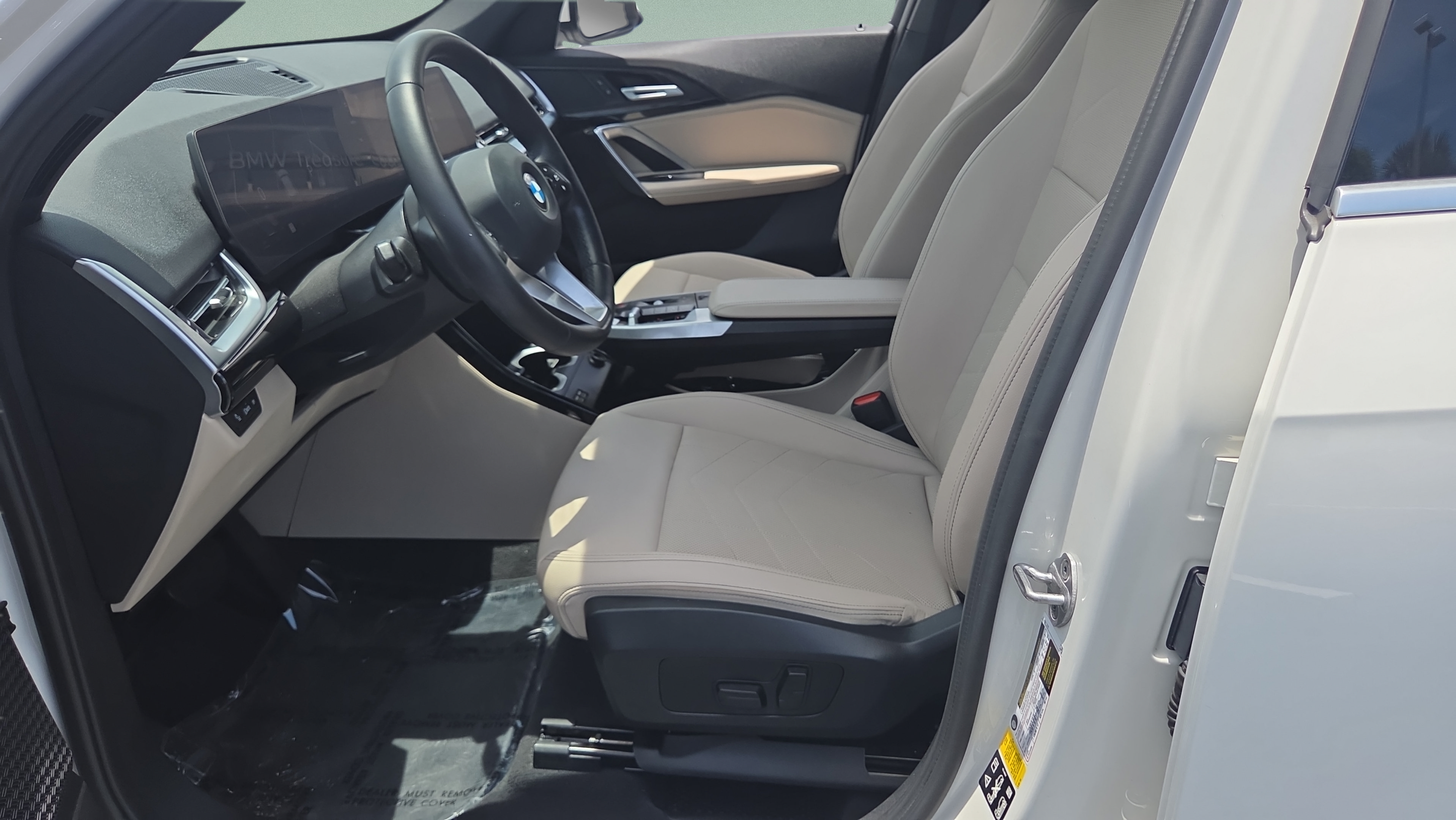 Certified 2023 BMW X1 xDrive28i AWD/4WD image 9