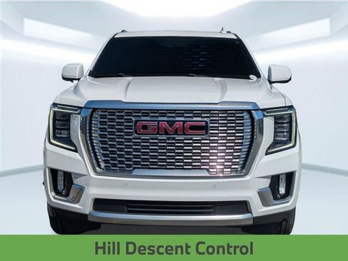 Used 2023 GMC Yukon Denali AWD/4WD image 12