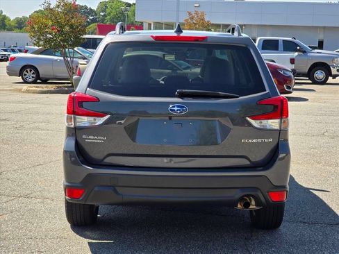 Used 2023 Subaru Forester AWD/4WD image 25