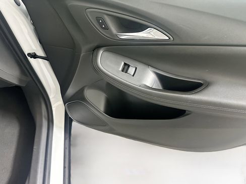 Used 2025 Buick Encore GX Preferred image 30