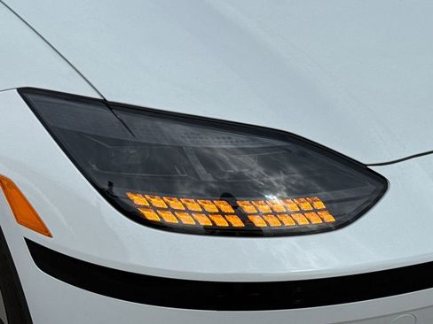 New 2025 Hyundai Ioniq 6 SE image 4