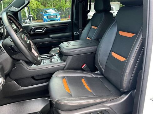 Used 2026 GMC Sierra 2500 AT4 w/ AT4 Premium Plus Package AWD/4WD image 22