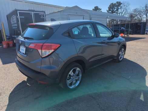 Used 2021 Honda HR-V LX image 4