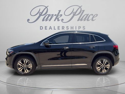 Used 2025 Mercedes-Benz GLA 250 image 2