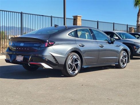 New 2026 Hyundai Sonata SEL image 2