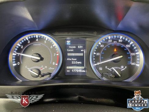 Used 2019 Toyota Highlander XLE AWD/4WD image 16