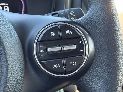 Certified 2023 Kia Soul LX FWD image 29
