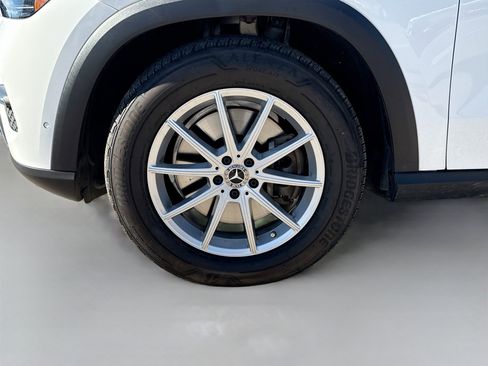 Used 2024 Mercedes-Benz GLE 450e 4MATIC image 41