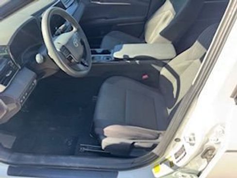 Used 2025 Toyota Camry LE image 10