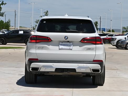 Used 2019 BMW X5 xDrive40i w/ Executive Package AWD/4WD image 8