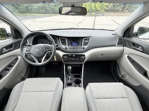 Used 2017 Hyundai Tucson SE w/ SE Popular Package 02 AWD/4WD image 14