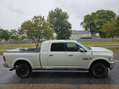 Used 2016 RAM 2500 Laramie AWD/4WD image 7