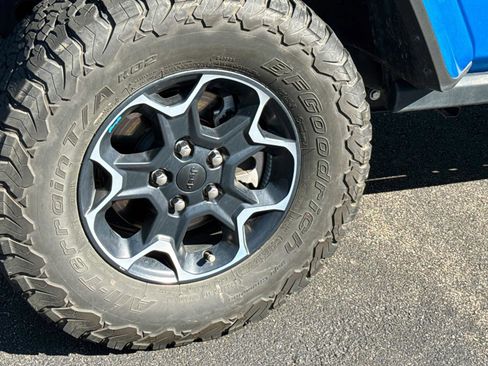 Used 2022 Jeep Wrangler Unlimited Rubicon 4xe w/ Steel Bumper Group image 5