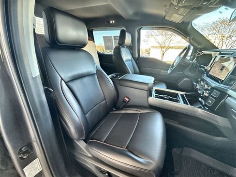 Used 2025 Ford F250 Lariat image 26