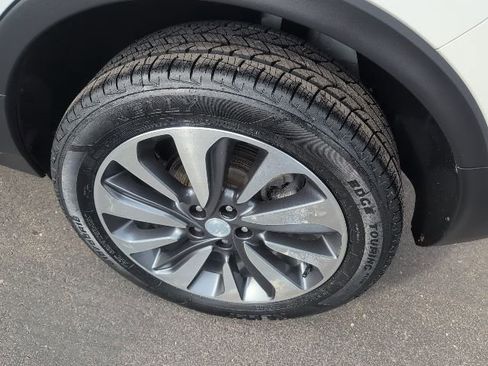 Certified 2021 Buick Encore Preferred w/ Safety Package image 14