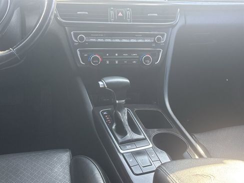 Used 2018 Kia Optima EX image 25