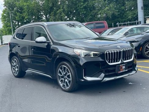 Used 2023 BMW X1 xDrive28i w/ Premium Package AWD/4WD image 3