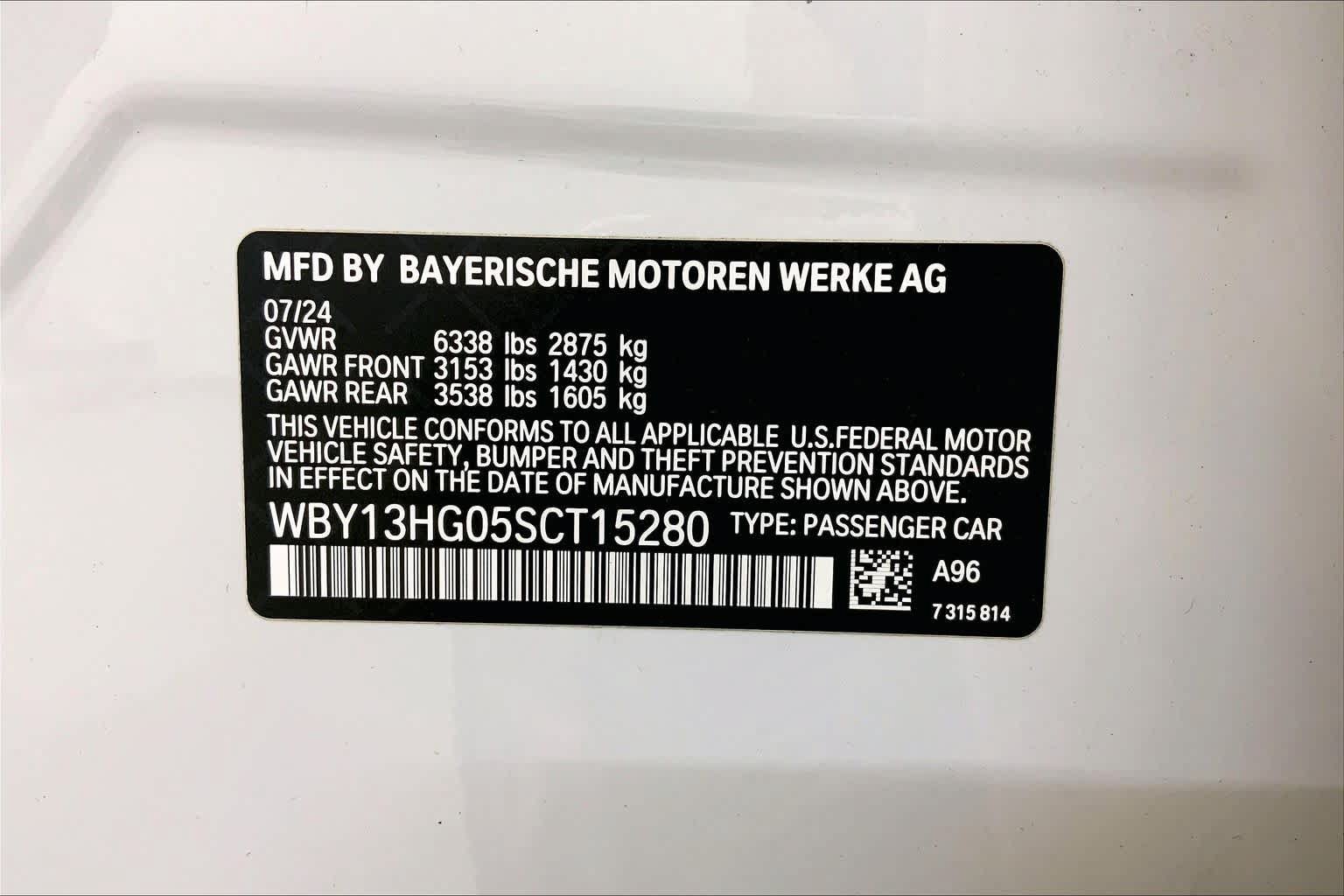 Used 2025 BMW i5 xDrive40 w/ Premium Package AWD/4WD image 36