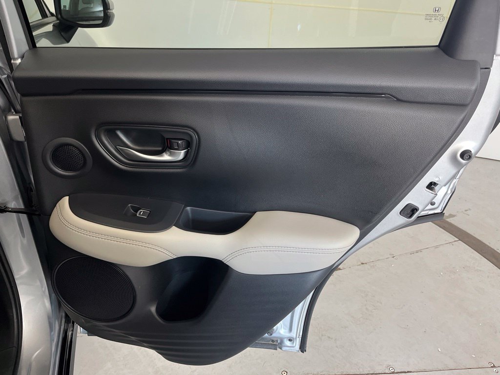 Used 2027 Honda HR-V EX-L image 25