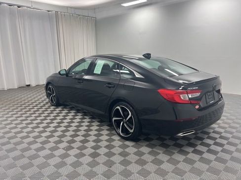 Used 2018 Honda Accord Sport image 6