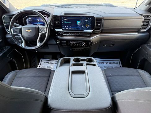 Used 2024 Chevrolet Silverado 2500 LT w/ Convenience Package AWD/4WD image 12