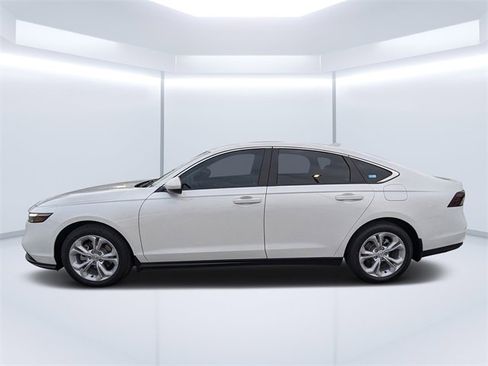 New 2025 Honda Accord LX image 6