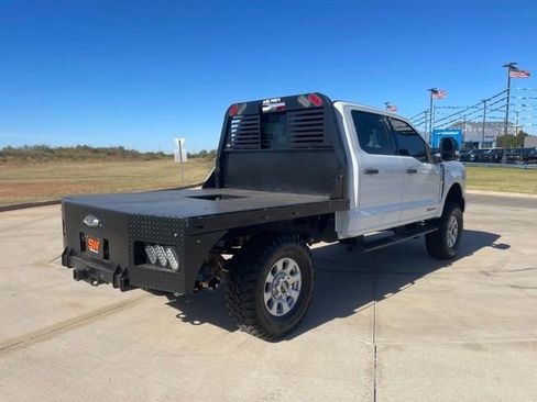 Used 2023 Ford F250 XLT w/ F-250 >10K GVWR Package image 30
