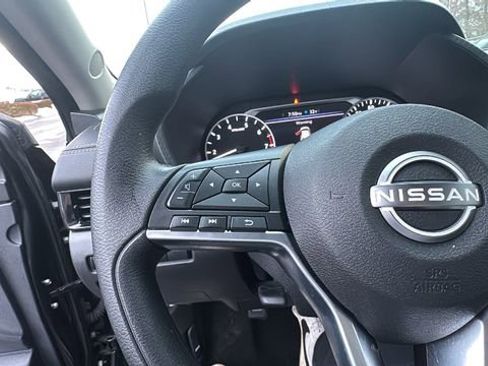 Used 2024 Nissan Sentra SV image 17